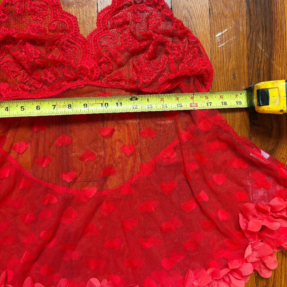 RED LACE LINGERIE SET - Picture 2 of 4